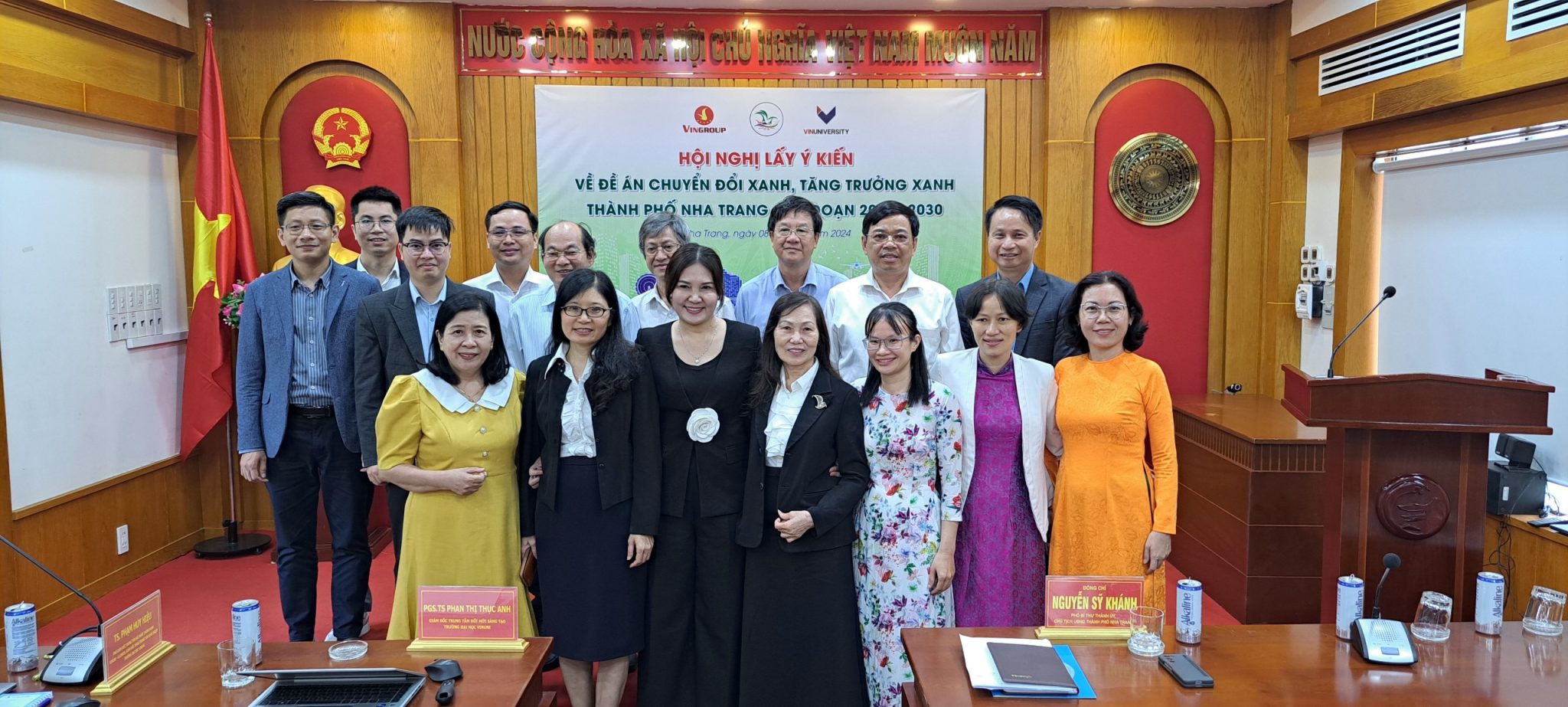 Chuyến công tác và khảo sát thực địa tại Thành phố Nha Trang của nhóm chuyên gia phát triển Đề án Chuyển đổi xanh, Tăng trưởng xanh từ VinUni